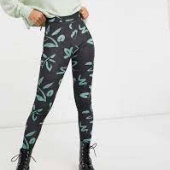 ASOS Pants - SALE$ NWT Heartbreak Printed Leggings in Black -L
